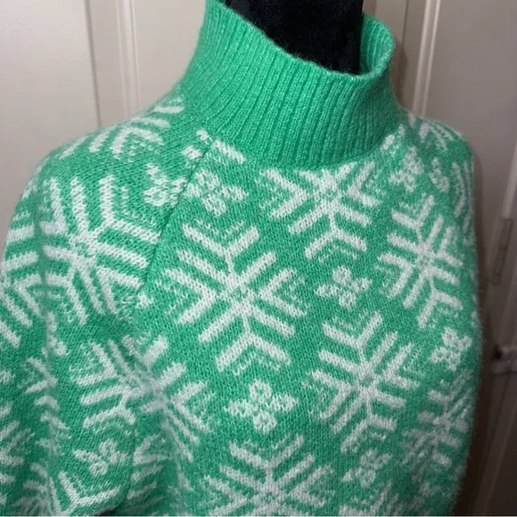 Old Navy Women's Green Snowflake Fair Isle Knit Sweater Sz L Holiday - Picture 5 of 10